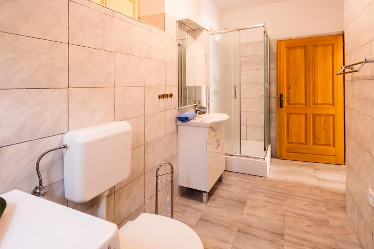 House Krizanic In Marcana, Istria, With 2 Apartments, Total 9 Guests Zewnętrze zdjęcie