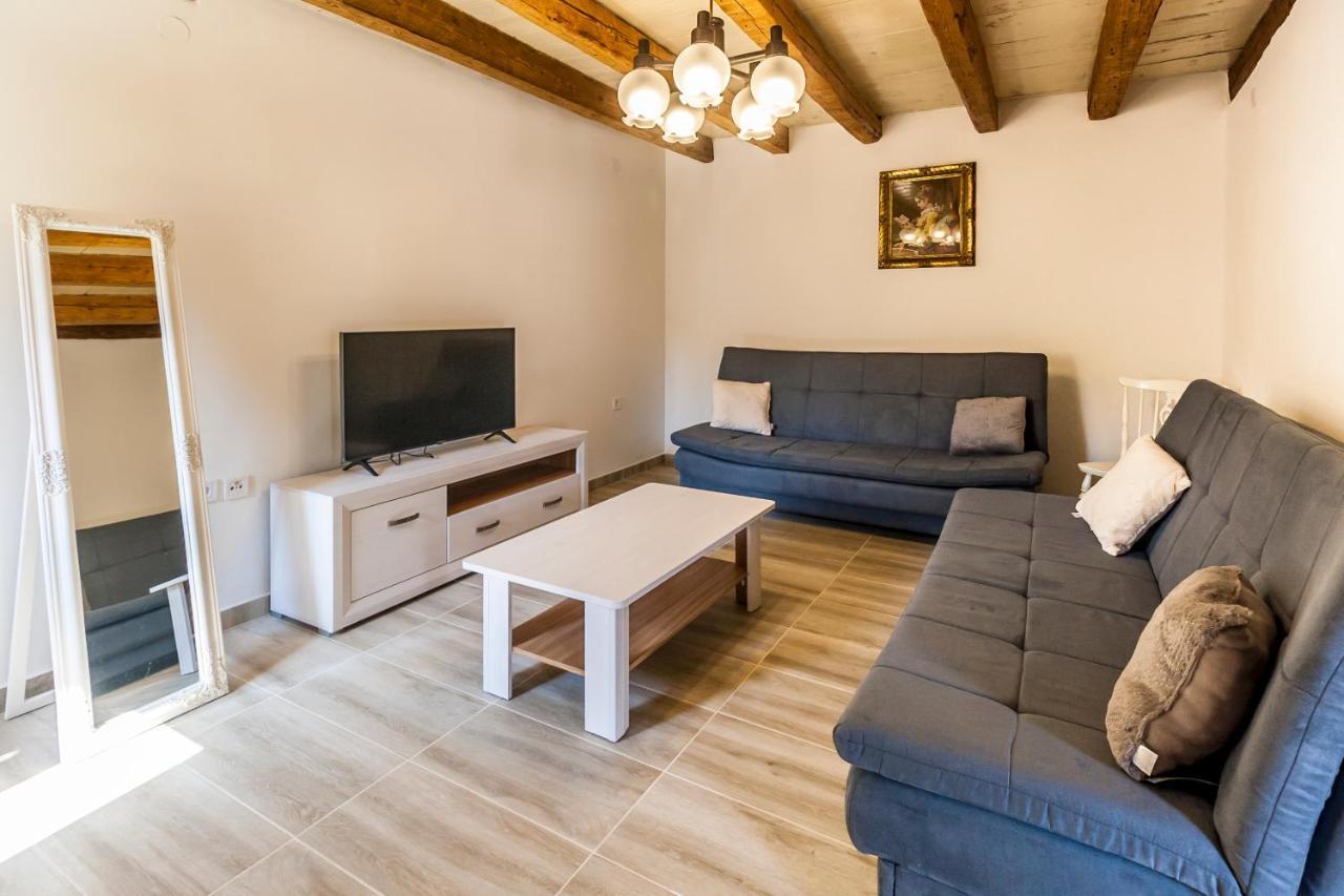 House Krizanic In Marcana, Istria, With 2 Apartments, Total 9 Guests Zewnętrze zdjęcie
