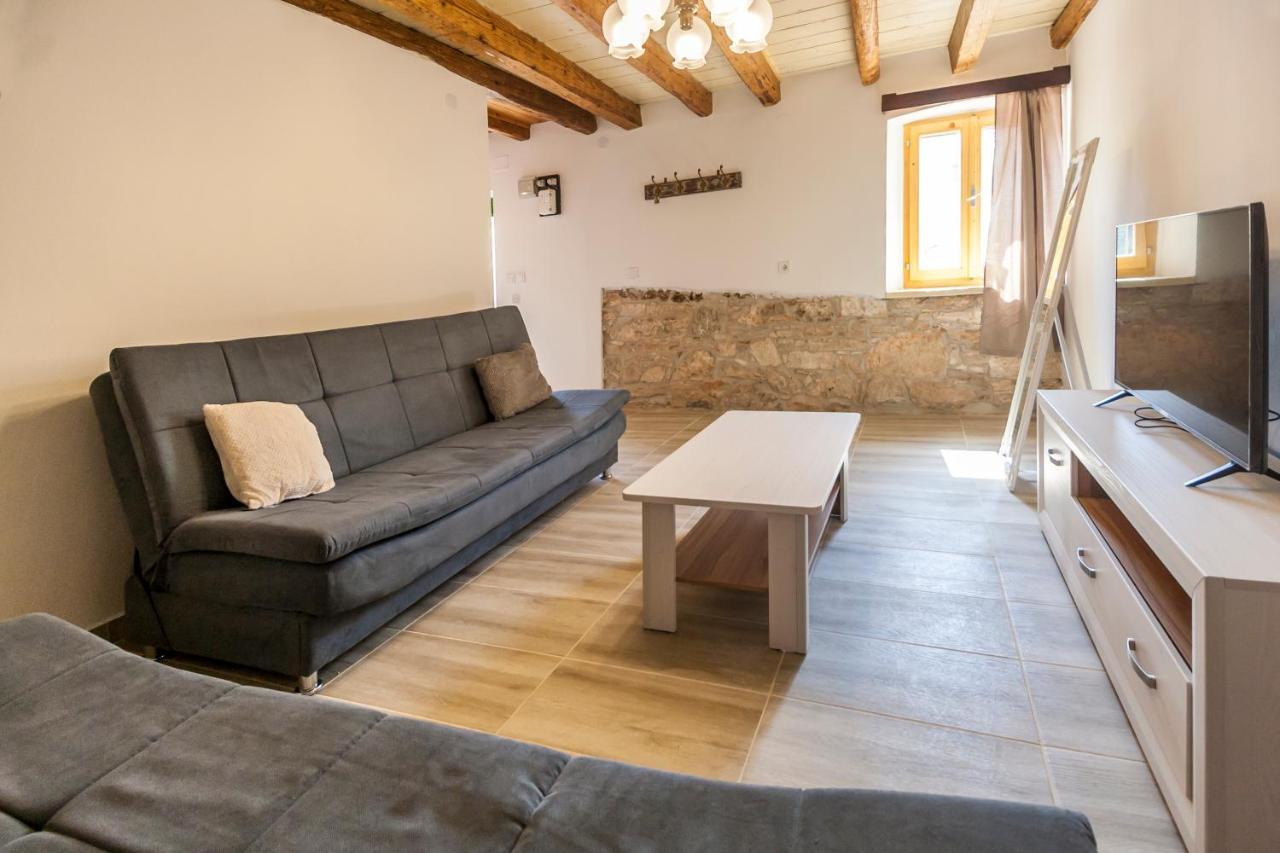 House Krizanic In Marcana, Istria, With 2 Apartments, Total 9 Guests Zewnętrze zdjęcie